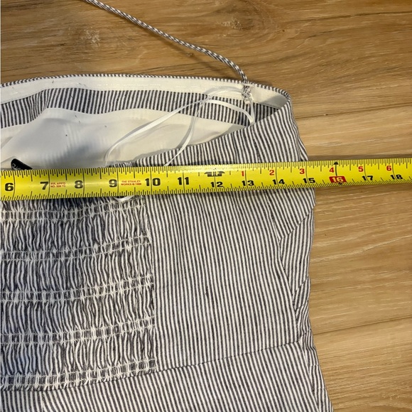 Vince Ticking Stripe Drape Front Strapless Linen-Blend Dress Size 10 *Flaw - Picture 8 of 8